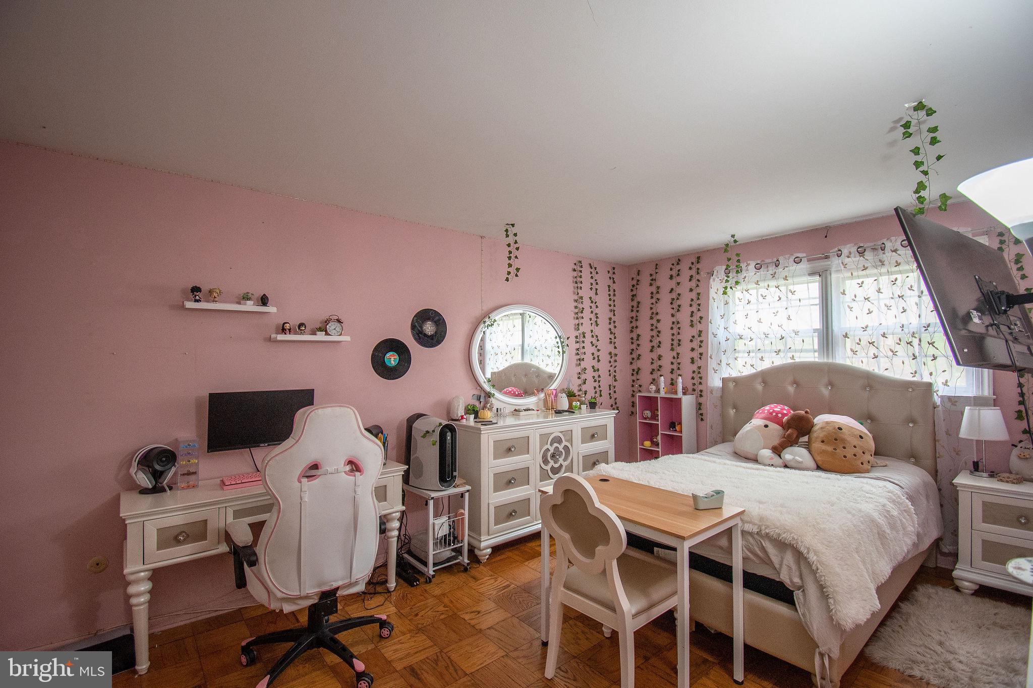 1206 Yardley Commons Yardley, PA 19067 - Photo 17 of 36