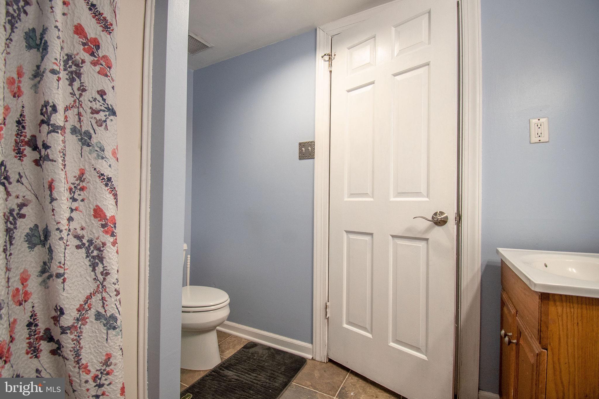 1206 Yardley Commons Yardley, PA 19067 - Photo 25 of 36