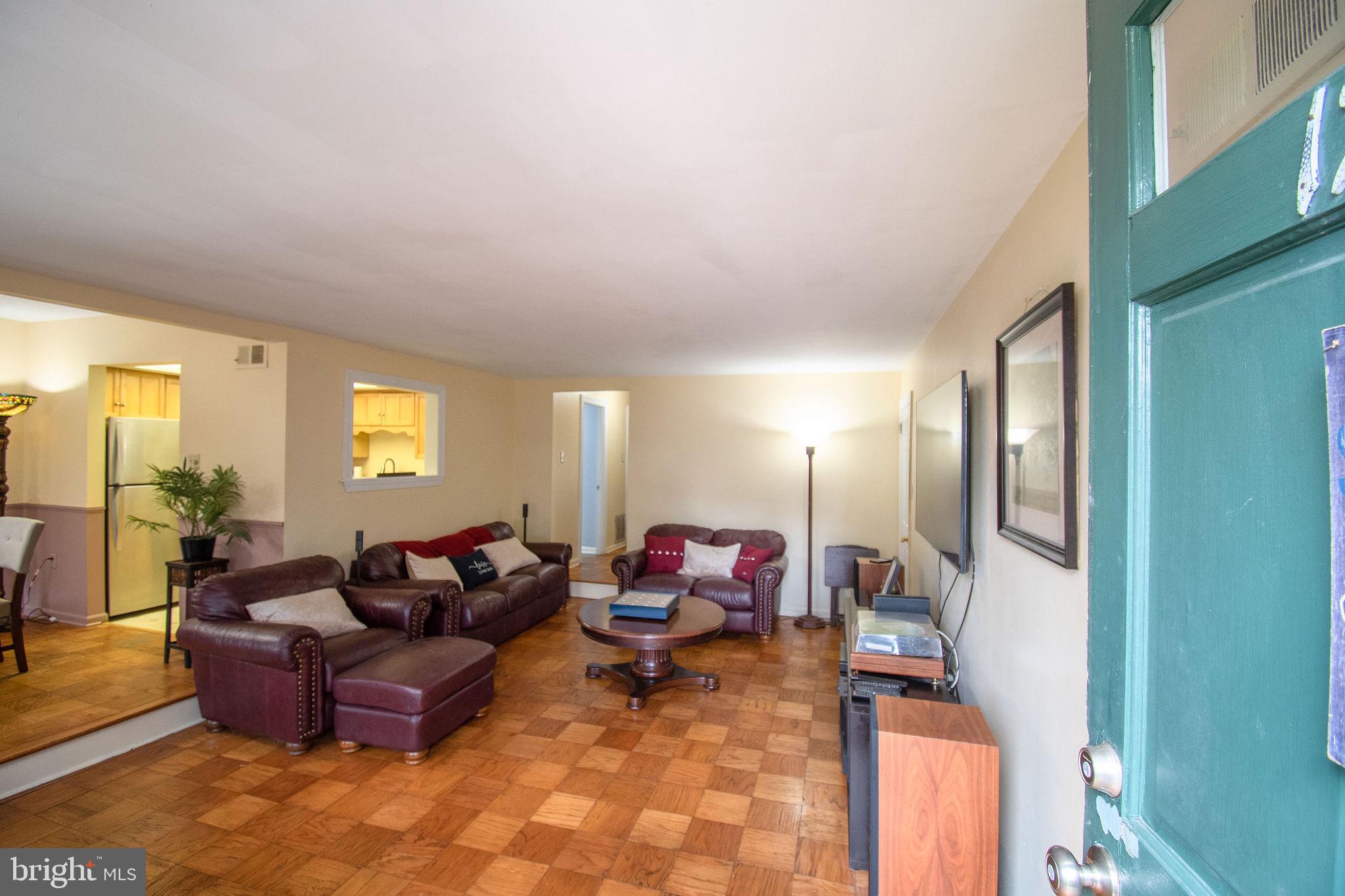 1206 Yardley Commons Yardley, PA 19067 - Photo 3 of 36