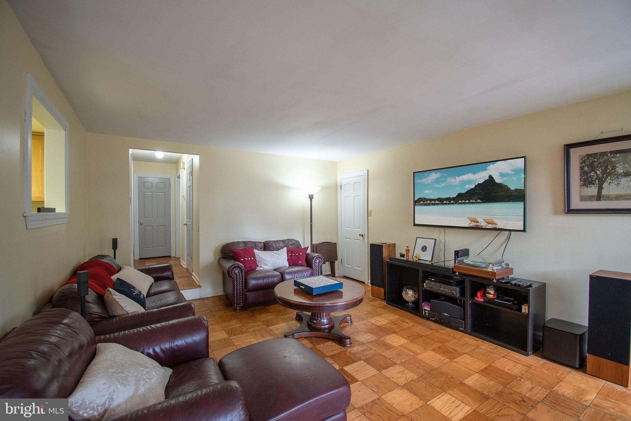 1206 Yardley Commons Yardley, PA 19067 - Photo 4 of 36