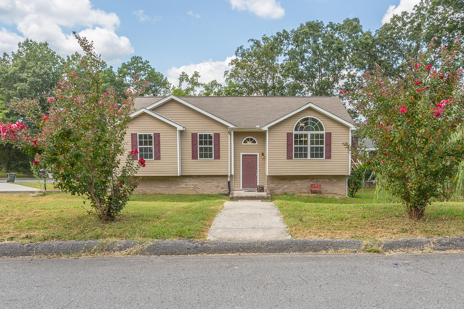 70 General Johnson Road Fort Oglethorpe, GA 30742 - Photo 2 of 30 70 General Johnson-3