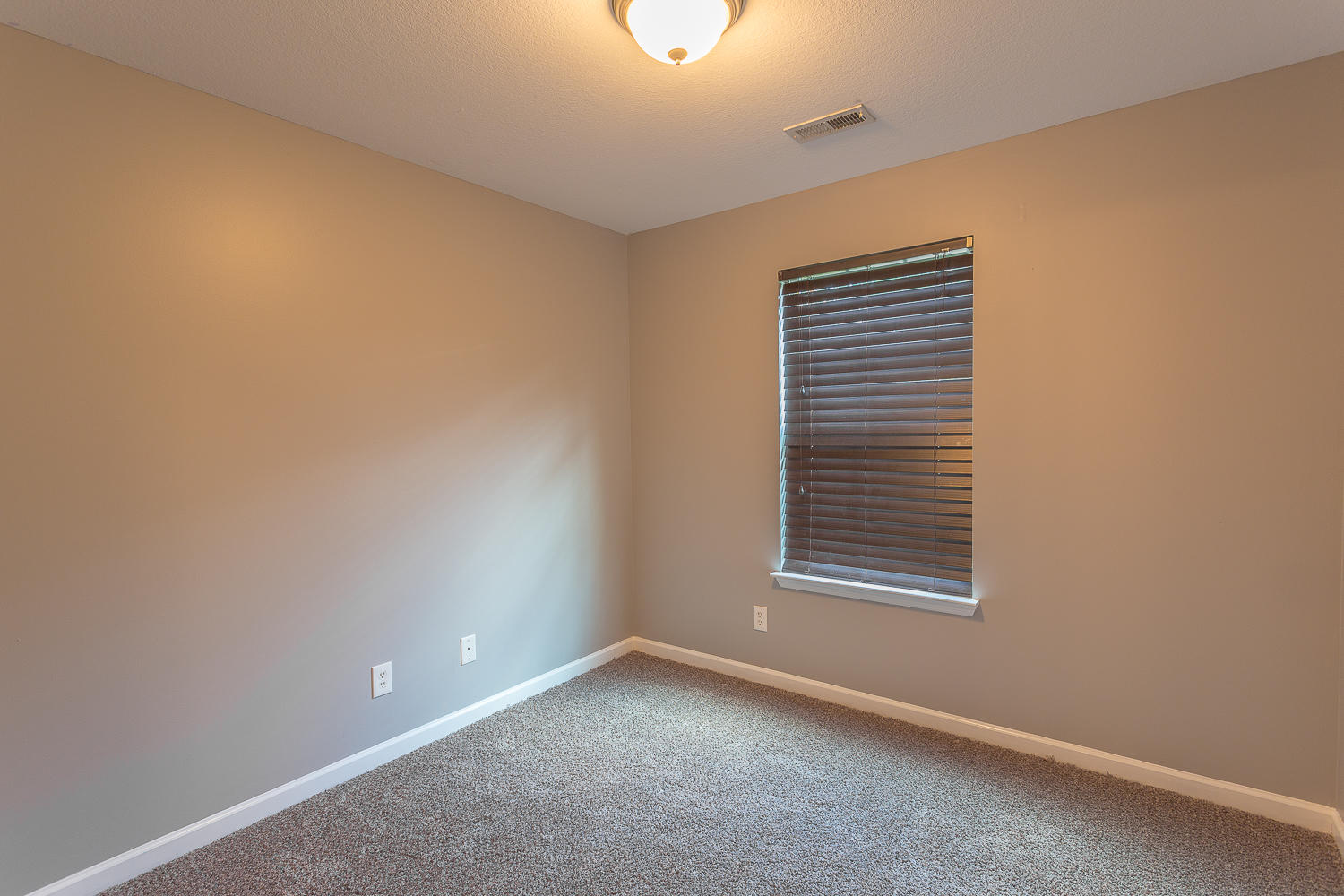 70 General Johnson Road Fort Oglethorpe, GA 30742 - Photo 23 of 30 70 General Johnson-35