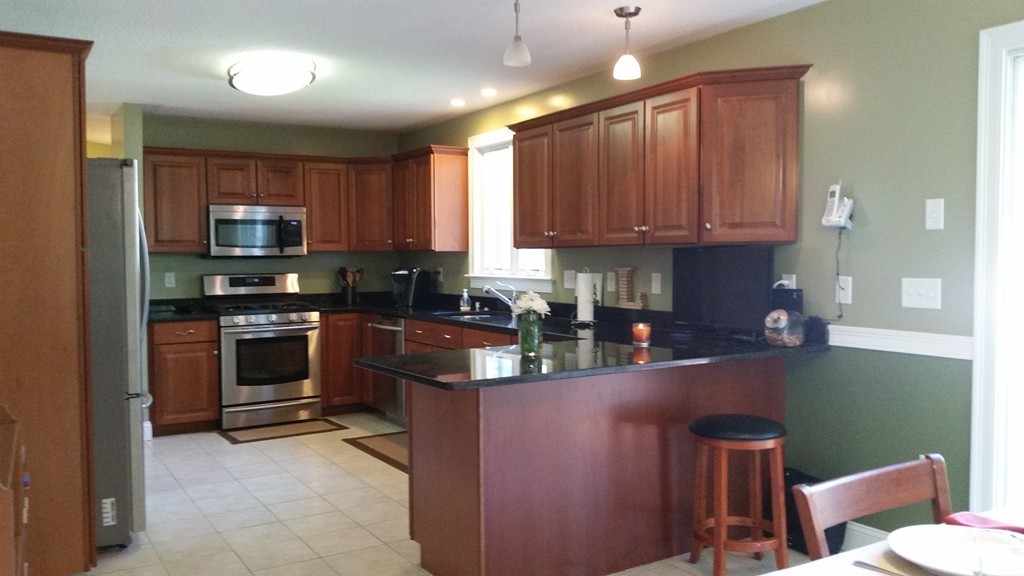 91 Bemis Road Holyoke, MA 01040 - Photo 4 of 19