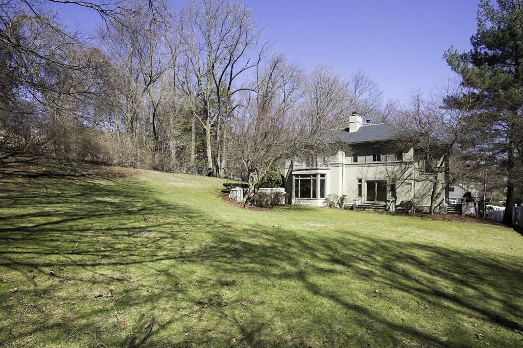 30 Catlin Road Brookline, MA 02445 - Photo 10 of 13 Gallery Image 10