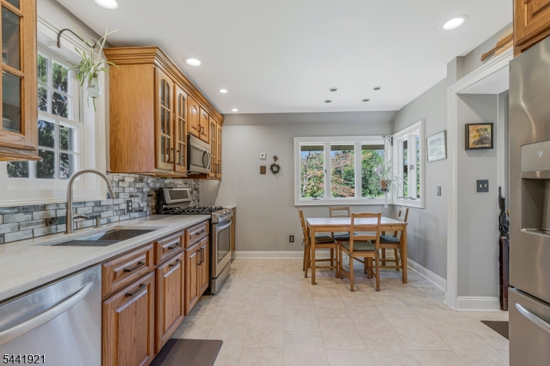 785 Chimney Rock Road Bridgewater, NJ 08836 - Photo 16 of 39