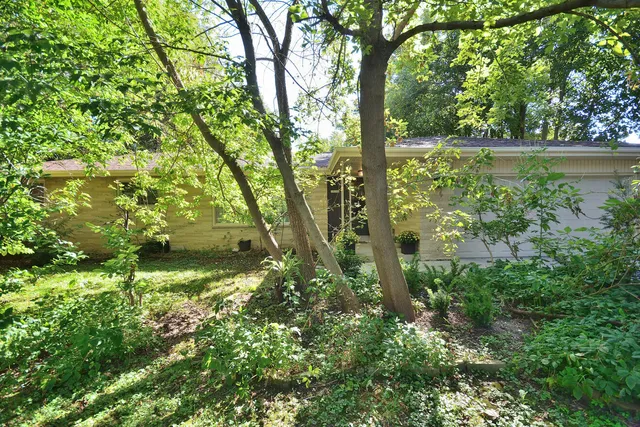 $464,900 | 10201 West Brookside Drive, Hales Corners, WI 53130