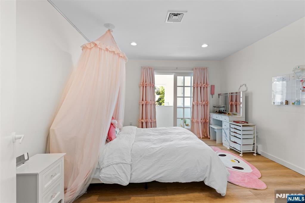 81 Greenwoods Road Old Tappan, NJ 07675 - Photo 15 of 46