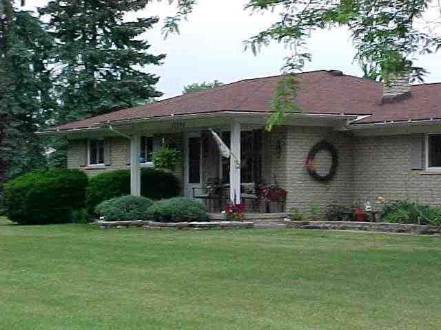 17595 21 Mile Road Macomb, MI 48044 - Photo 3 of 4 31062121-2.JPG