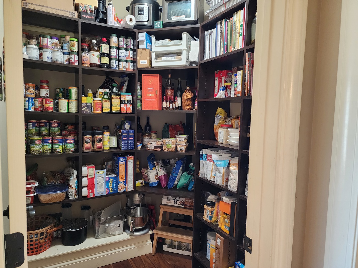 2008 Savanna Drive Champaign, IL 61822 - Photo 20 of 62 a room with wine shelf and a book shelf