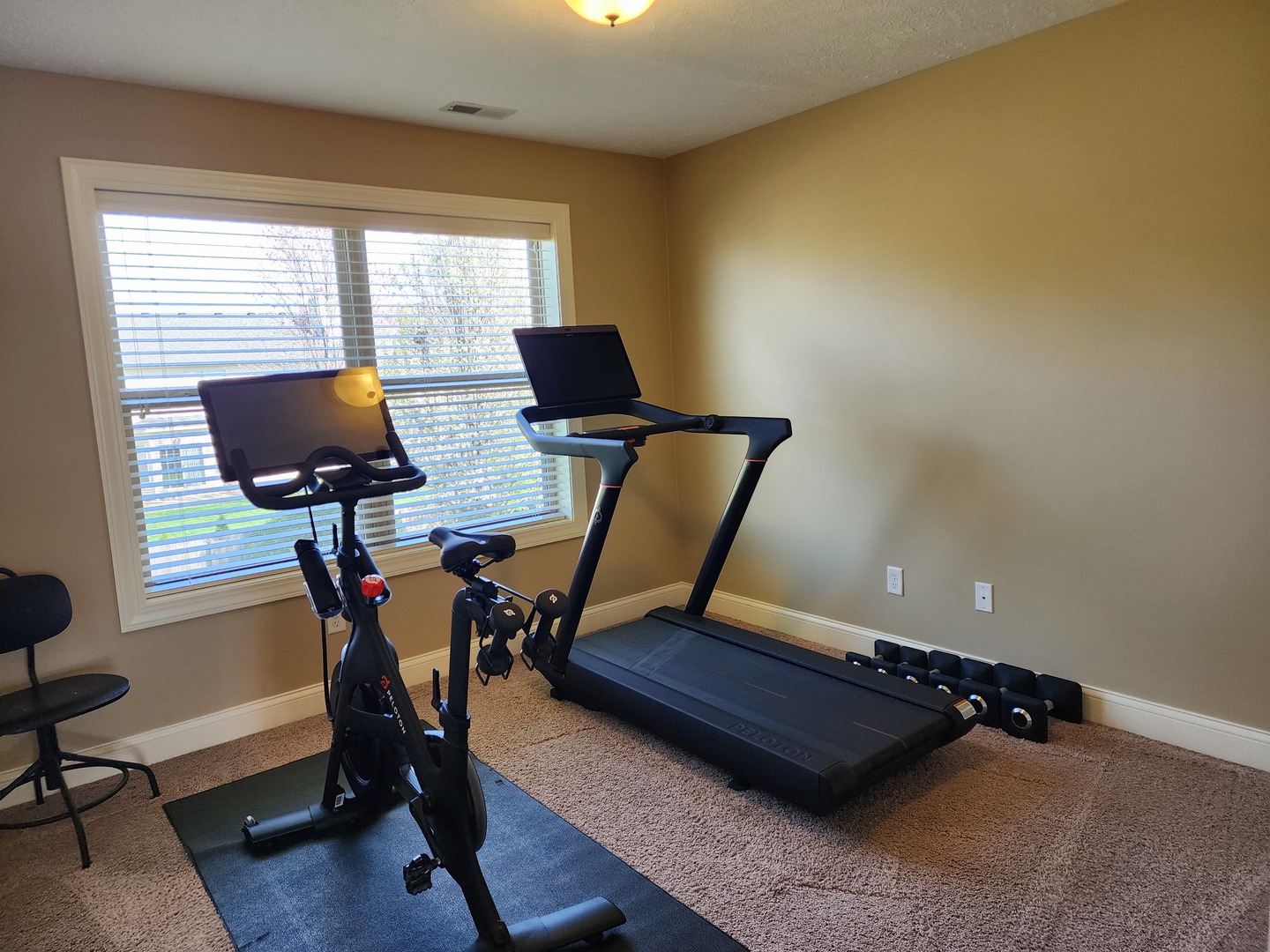2008 Savanna Drive Champaign, IL 61822 - Photo 32 of 62 a room with furniture and wooden floor