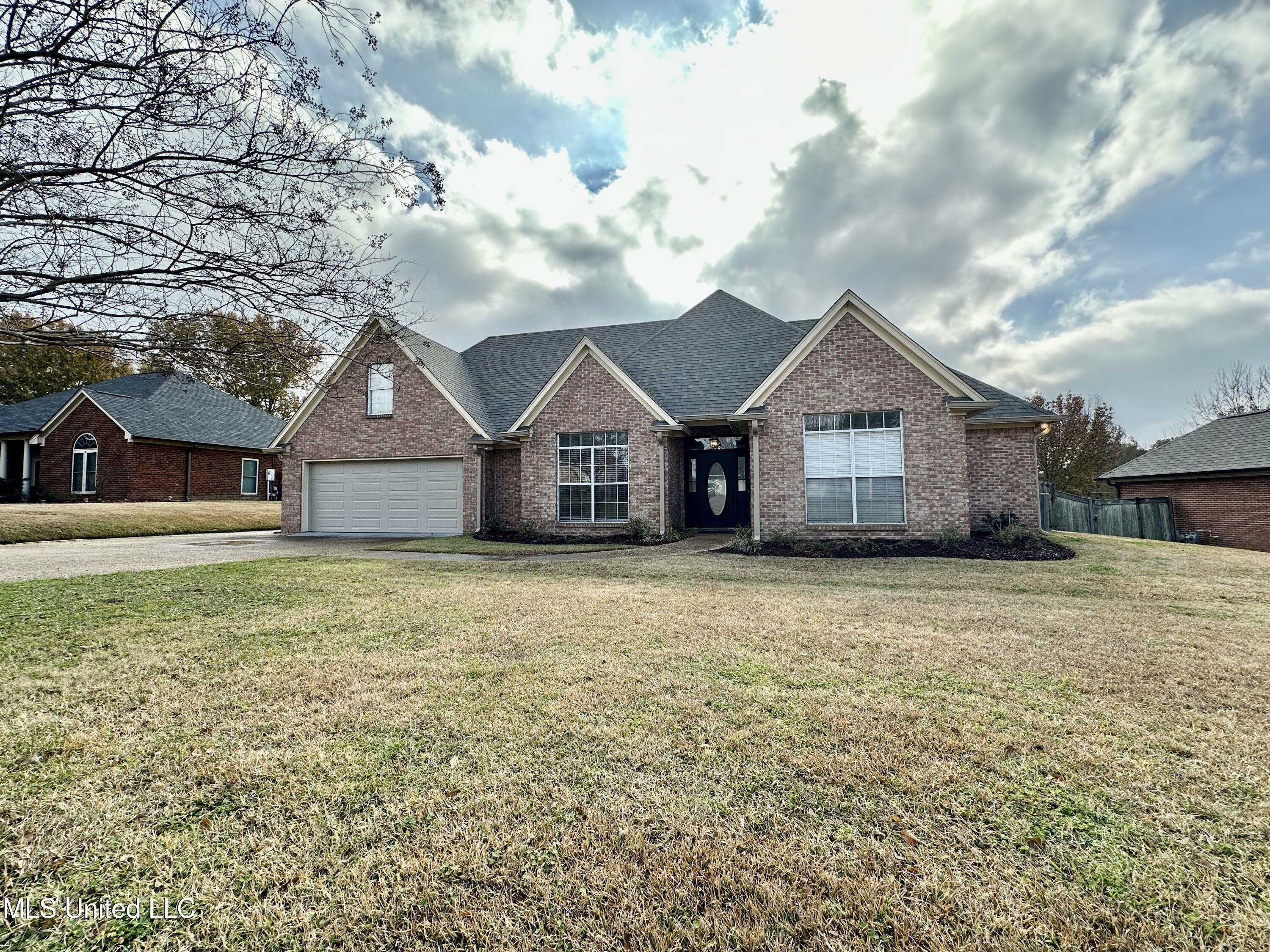 105 Pawnee Place Clinton, MS 39056 - Photo 1 of 43 IMG_3332