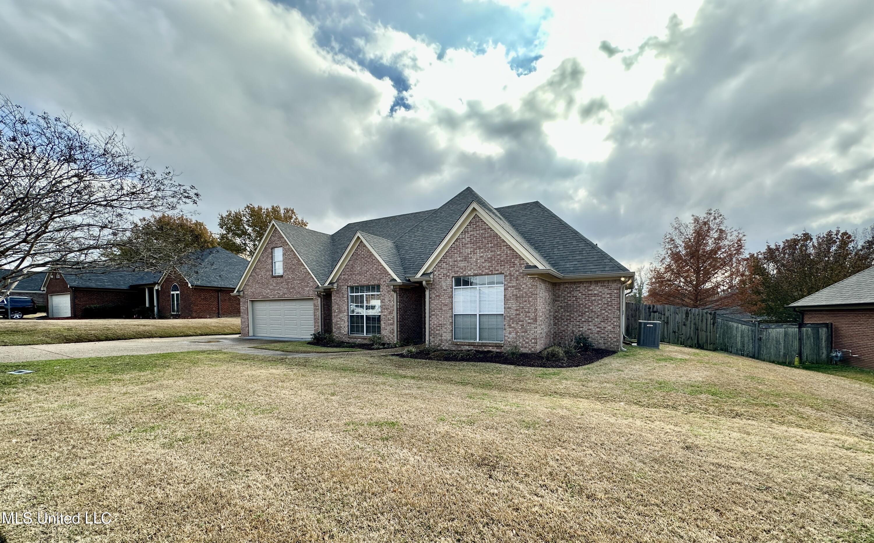 105 Pawnee Place Clinton, MS 39056 - Photo 3 of 43 IMG_3330