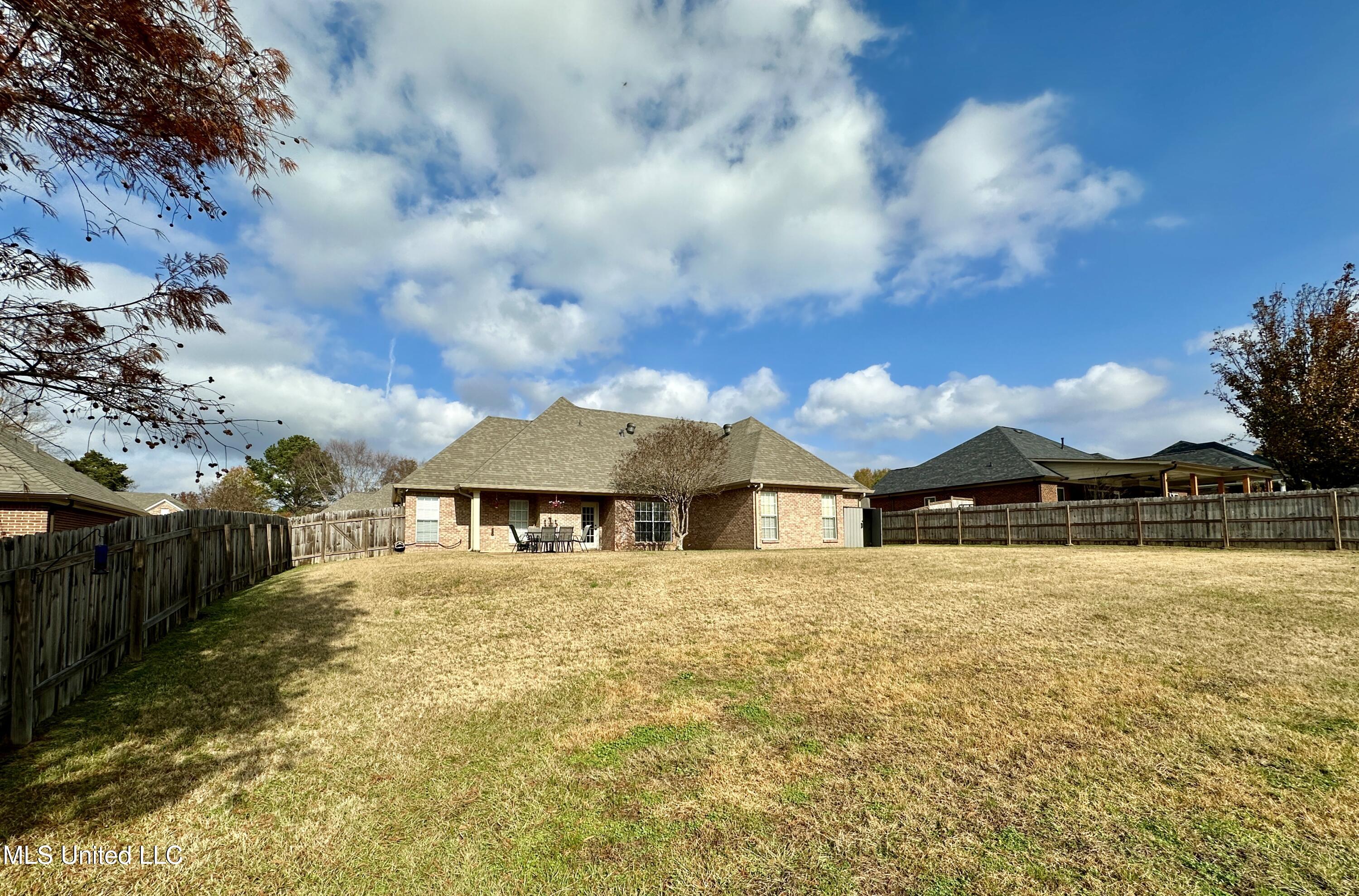 105 Pawnee Place Clinton, MS 39056 - Photo 37 of 43 IMG_3360