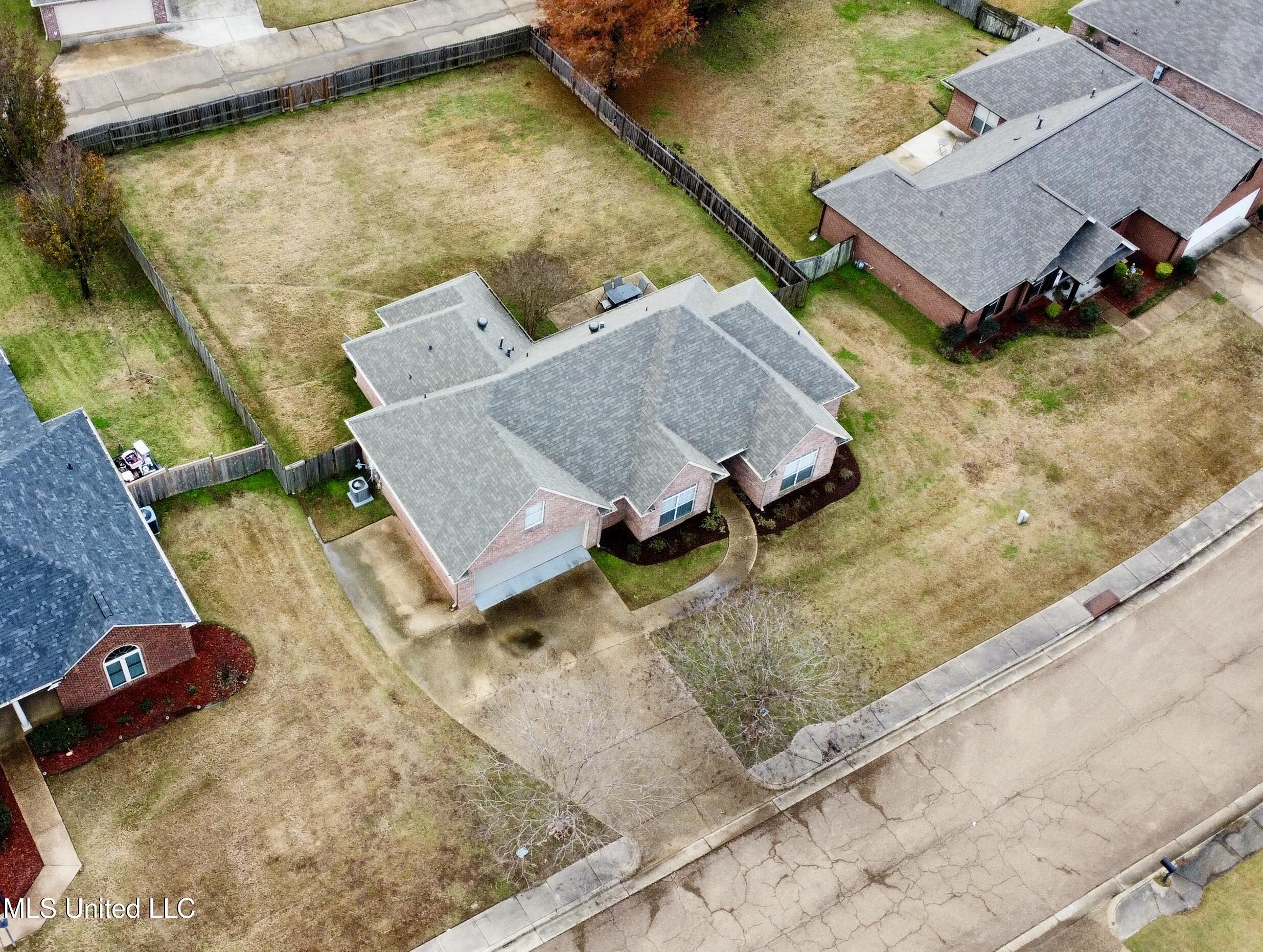 105 Pawnee Place Clinton, MS 39056 - Photo 41 of 43 dji_fly_20241210_115134_989_173385316448