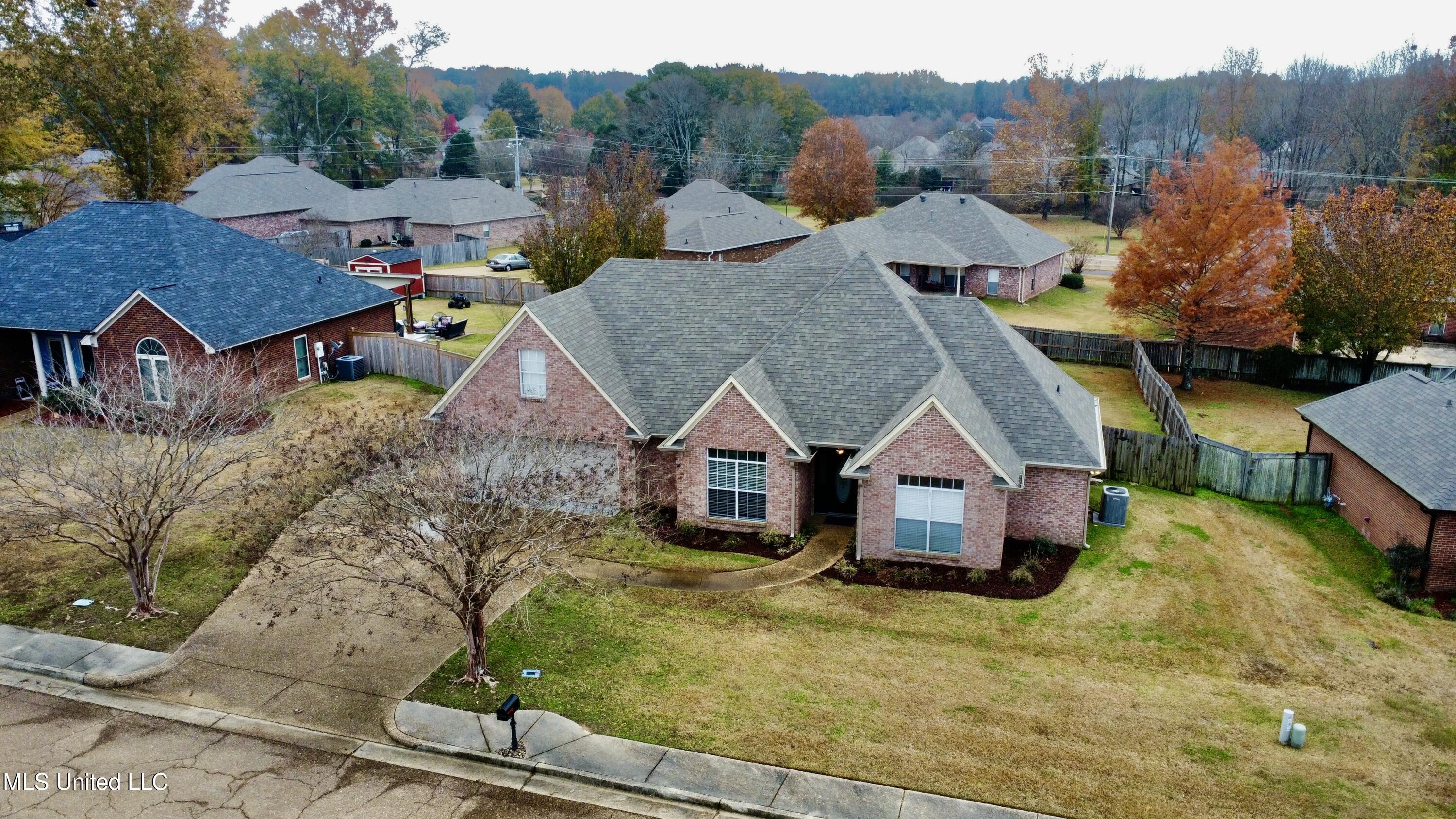 105 Pawnee Place Clinton, MS 39056 - Photo 10 of 43 dji_fly_20241210_114950_985_173385299673