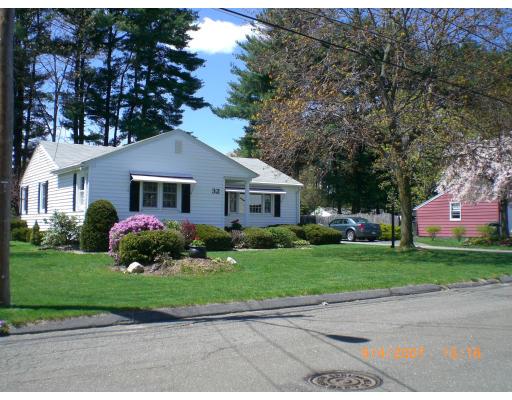 32 Bulat Drive Springfield, MA 01129 - Photo 2 of 20