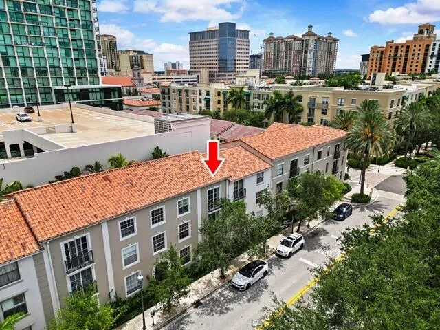$369,000 | 580 South Sapodilla Avenue, Unit 304, West Palm Beach, FL 33401