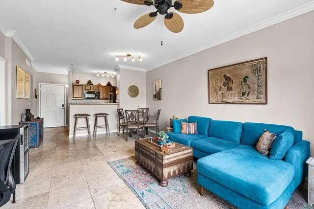 $369,000 | 580 South Sapodilla Avenue, Unit 304, West Palm Beach, FL 33401