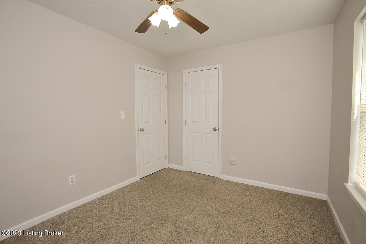 159 Howlett Drive Shepherdsville, KY 40165 - Photo 22 of 35 Bedroom 3