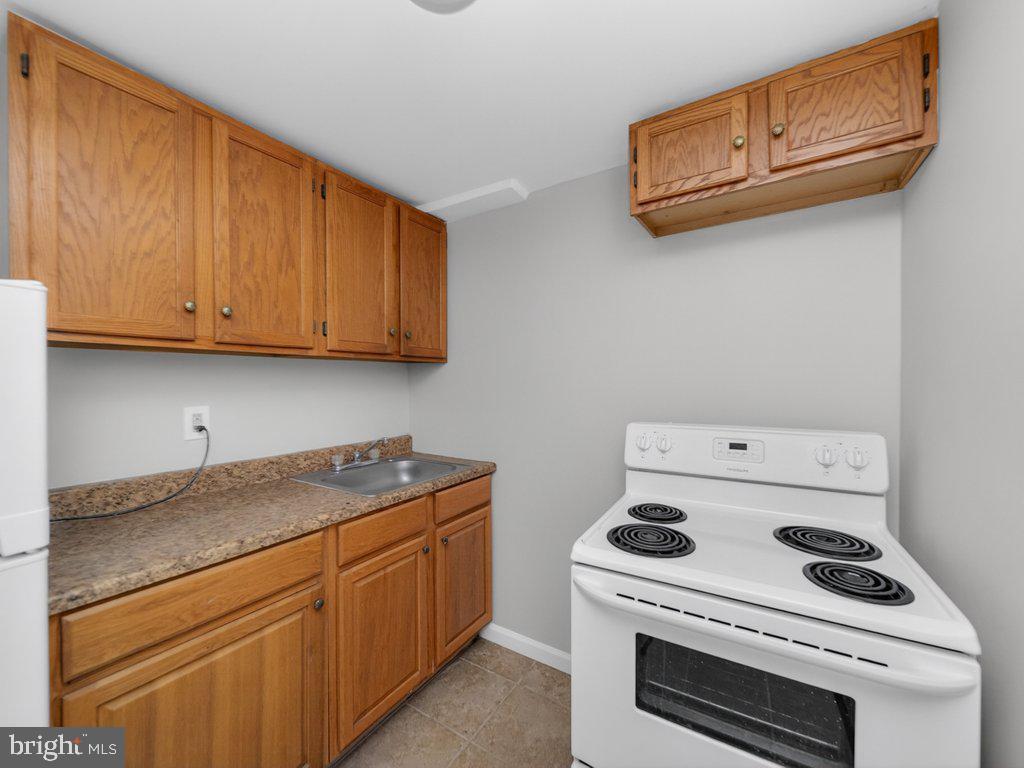 2000 Del Sol Court Bowie, MD 20721 - Photo 58 of 66 basement kitchen