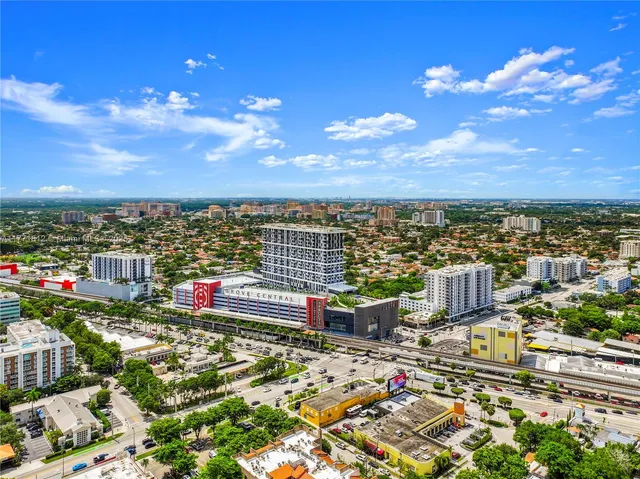 $2,895 | 2800 Southwest 27th Terrace, Unit 2111, Miami, FL 33133