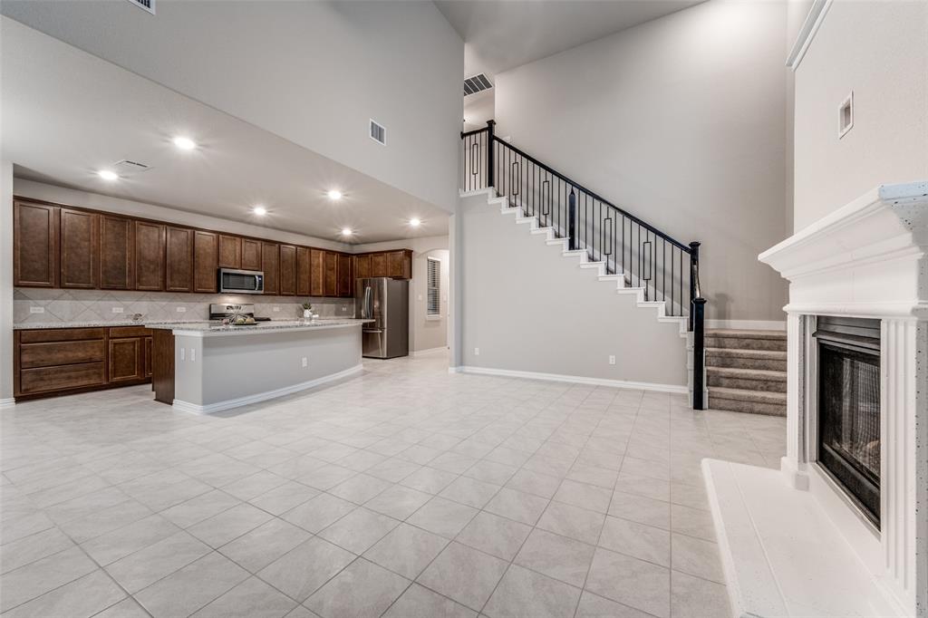 1237 Milfoil Drive Justin, TX 76247 - Photo 6 of 27