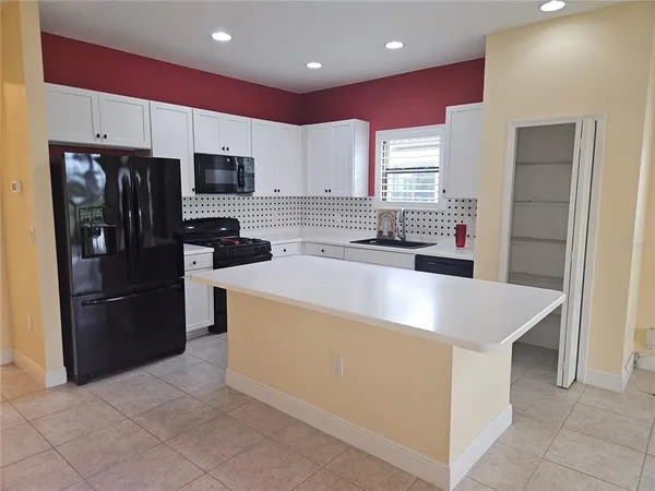 $2,375 | 217 Alento Court, Nokomis, FL 34275