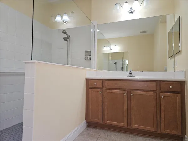 $2,375 | 217 Alento Court, Nokomis, FL 34275