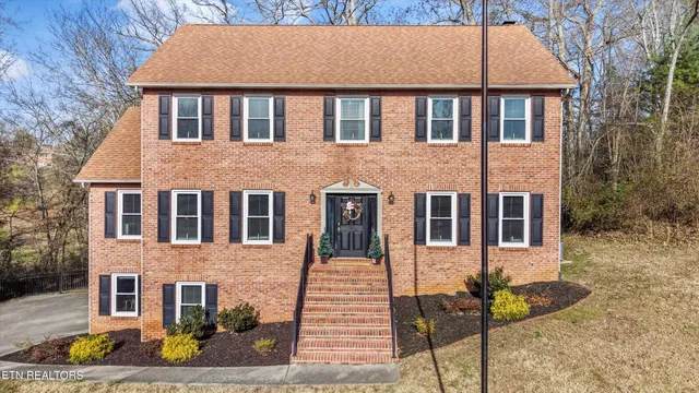 $750,000 | 704 Knight Bridge Road, Maryville, TN 37803