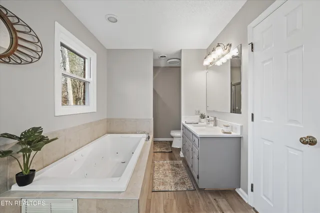 $750,000 | 704 Knight Bridge Road, Maryville, TN 37803