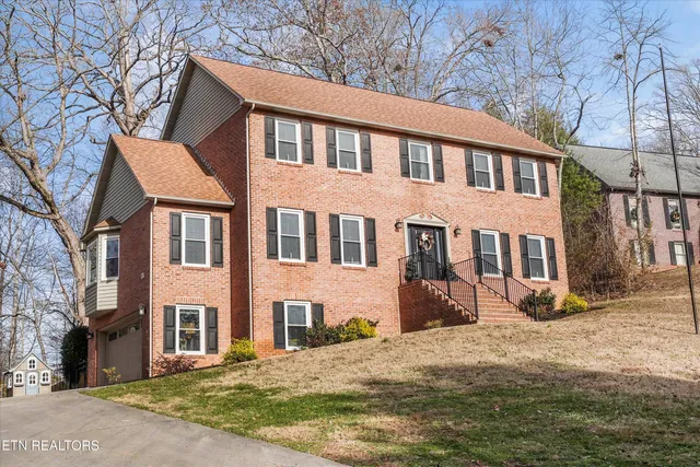 $750,000 | 704 Knight Bridge Road, Maryville, TN 37803