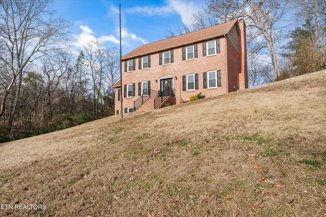 $750,000 | 704 Knight Bridge Road, Maryville, TN 37803