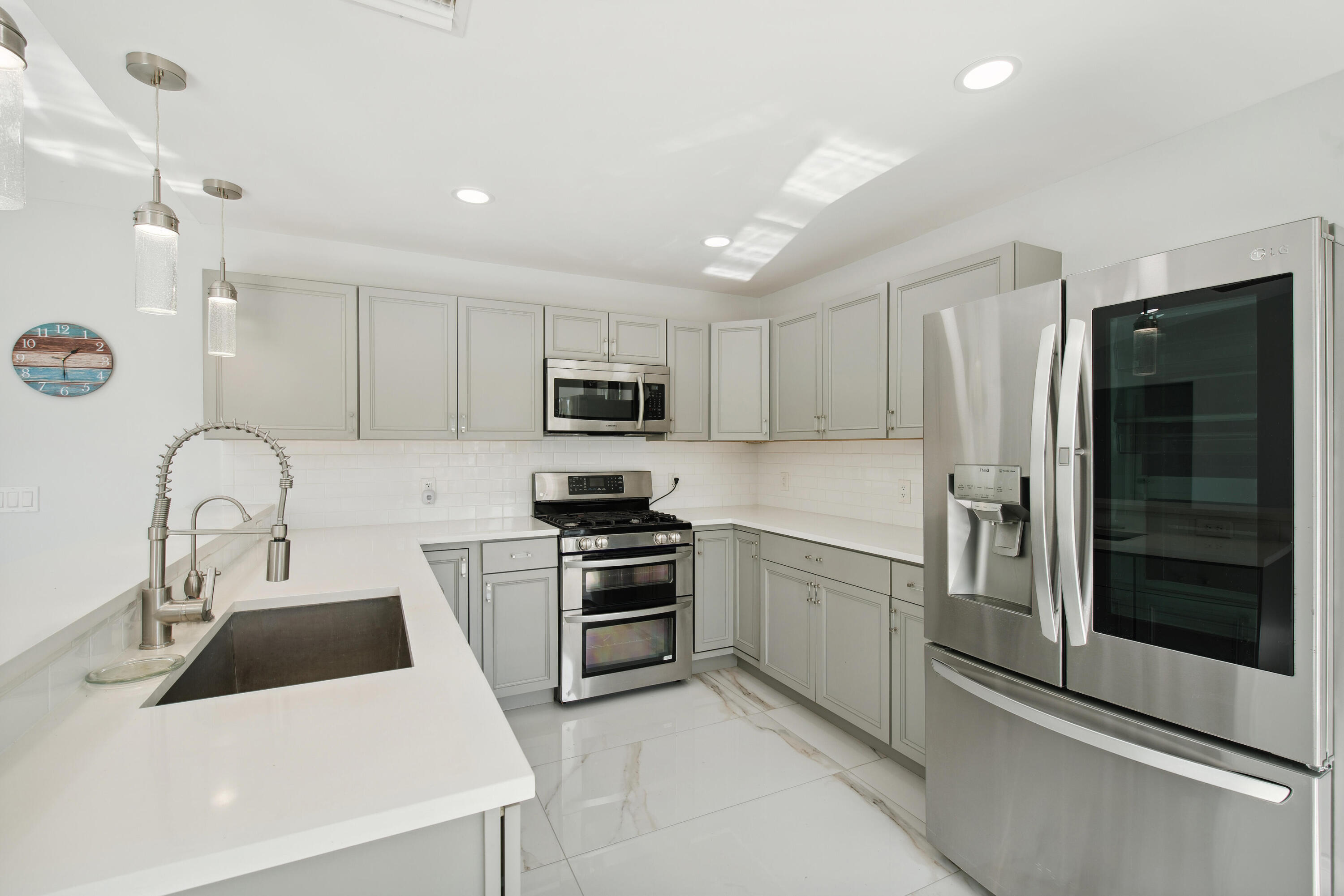 7605 Roberts Road Fort Pierce, FL 34951 - Photo 11 of 41 beyc67868fe350374