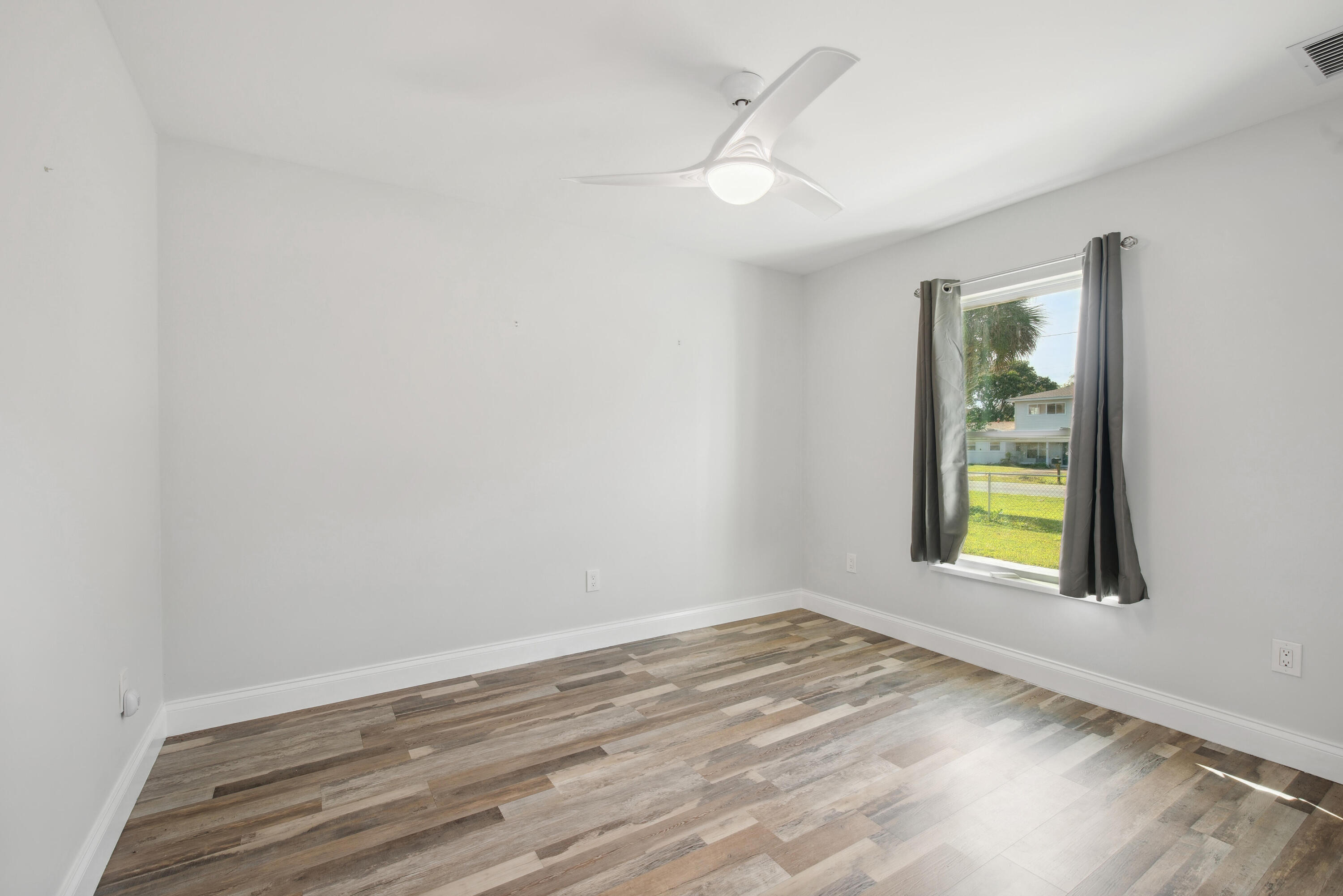 7605 Roberts Road Fort Pierce, FL 34951 - Photo 26 of 41 beyc67869021f218b