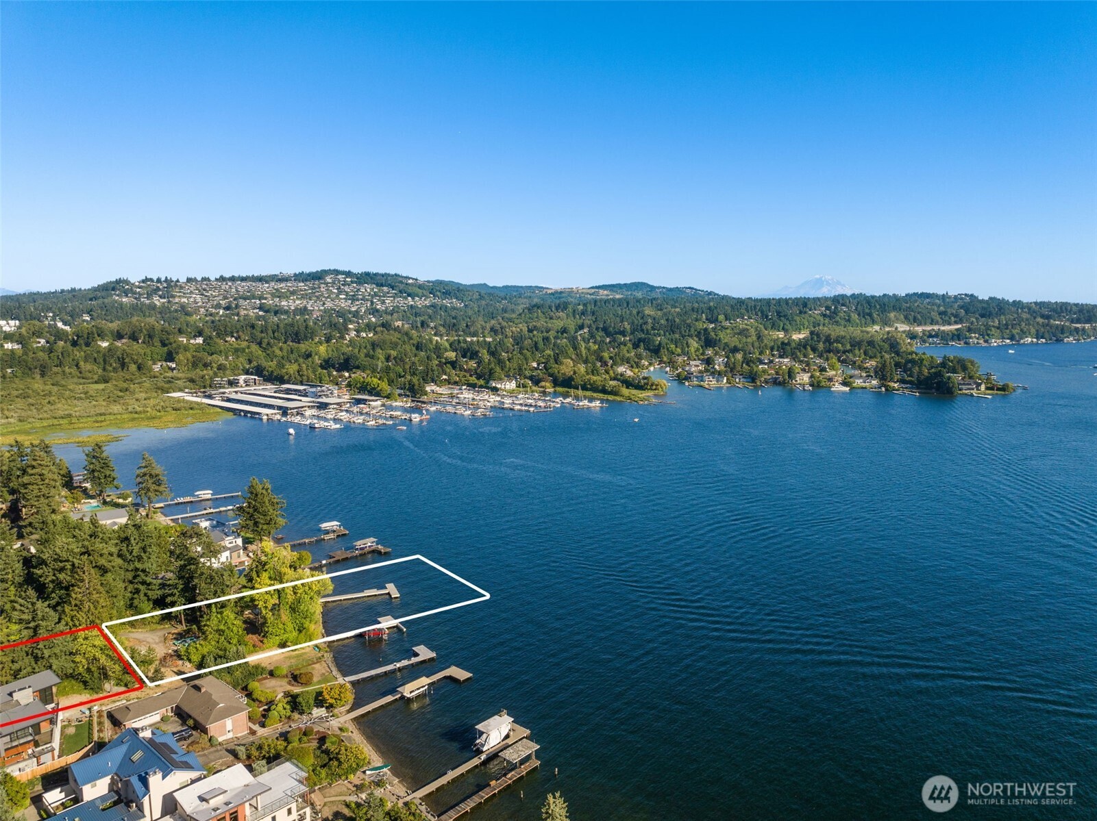 10879 Southeast Lake Road Bellevue, WA 98004 - Photo 5 of 10 Gallery Image 5