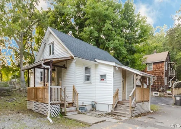$138,500 | 18 Hillside Place, Highland, NY 12528
