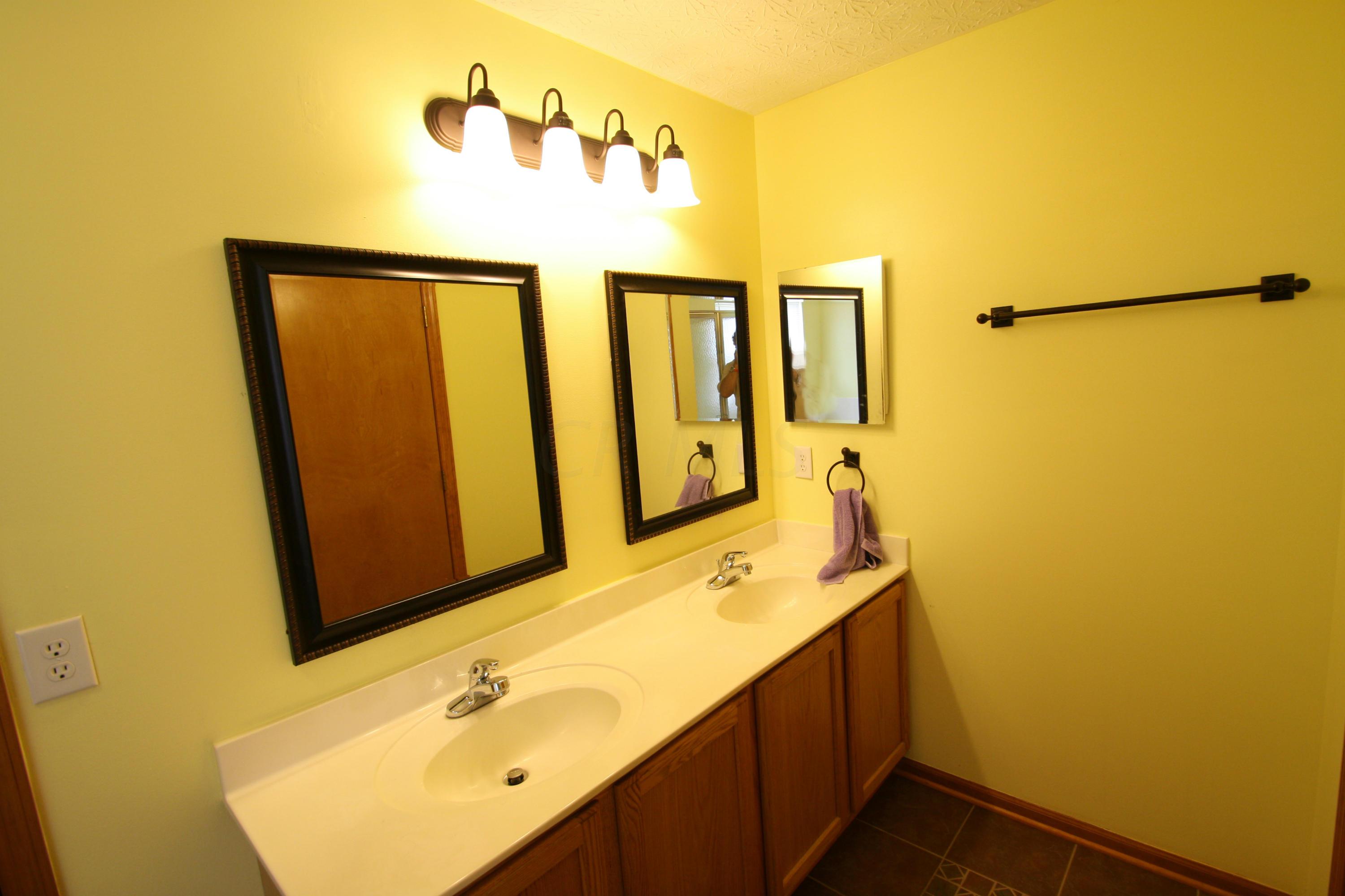 2198 Reeves Avenue Lewis Center, OH 43035 - Photo 15 of 28 Gallery Image 15