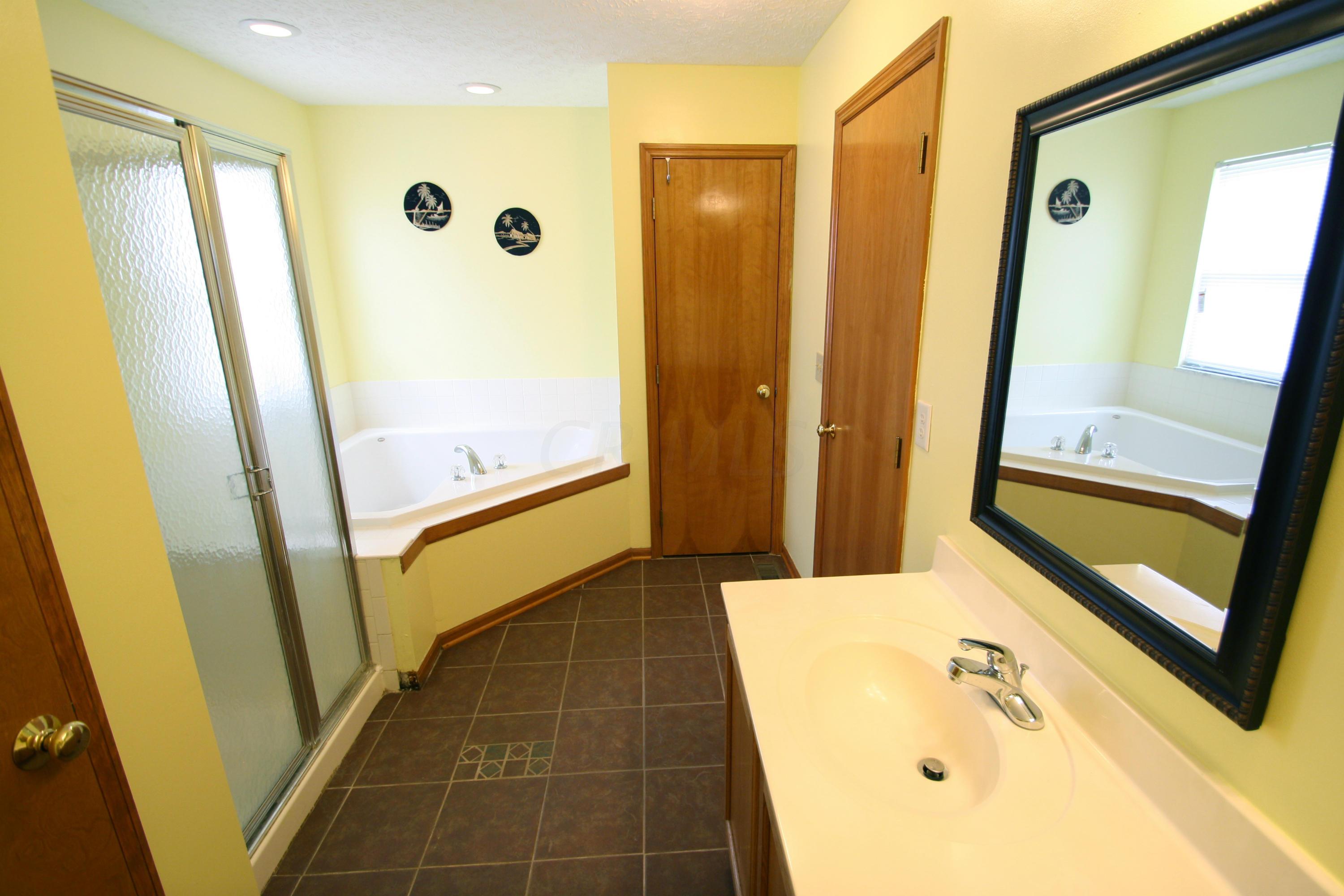 2198 Reeves Avenue Lewis Center, OH 43035 - Photo 16 of 28 Gallery Image 16