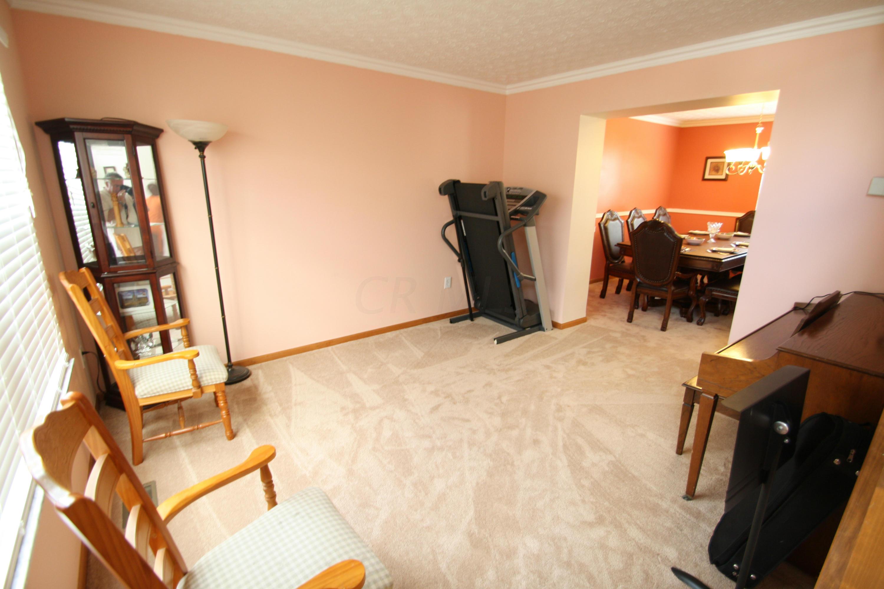2198 Reeves Avenue Lewis Center, OH 43035 - Photo 5 of 28 Gallery Image 5