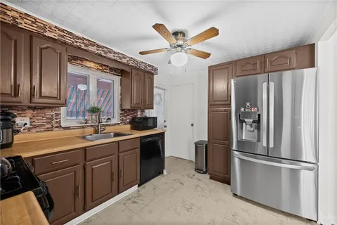 $190,000 | 158 Bost Drive, West Mifflin, PA 15122