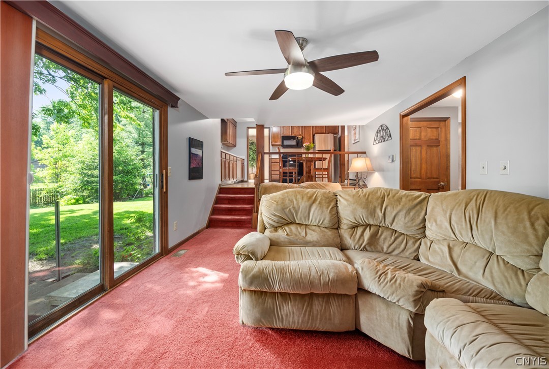 4326 Cinnamon Path Clay, NY 13090 - Photo 21 of 43