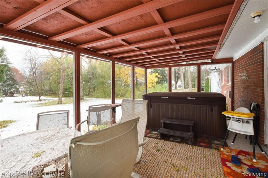 28471 Thorny Brae Road Farmington Hills, MI 48331 - Photo 26 of 27