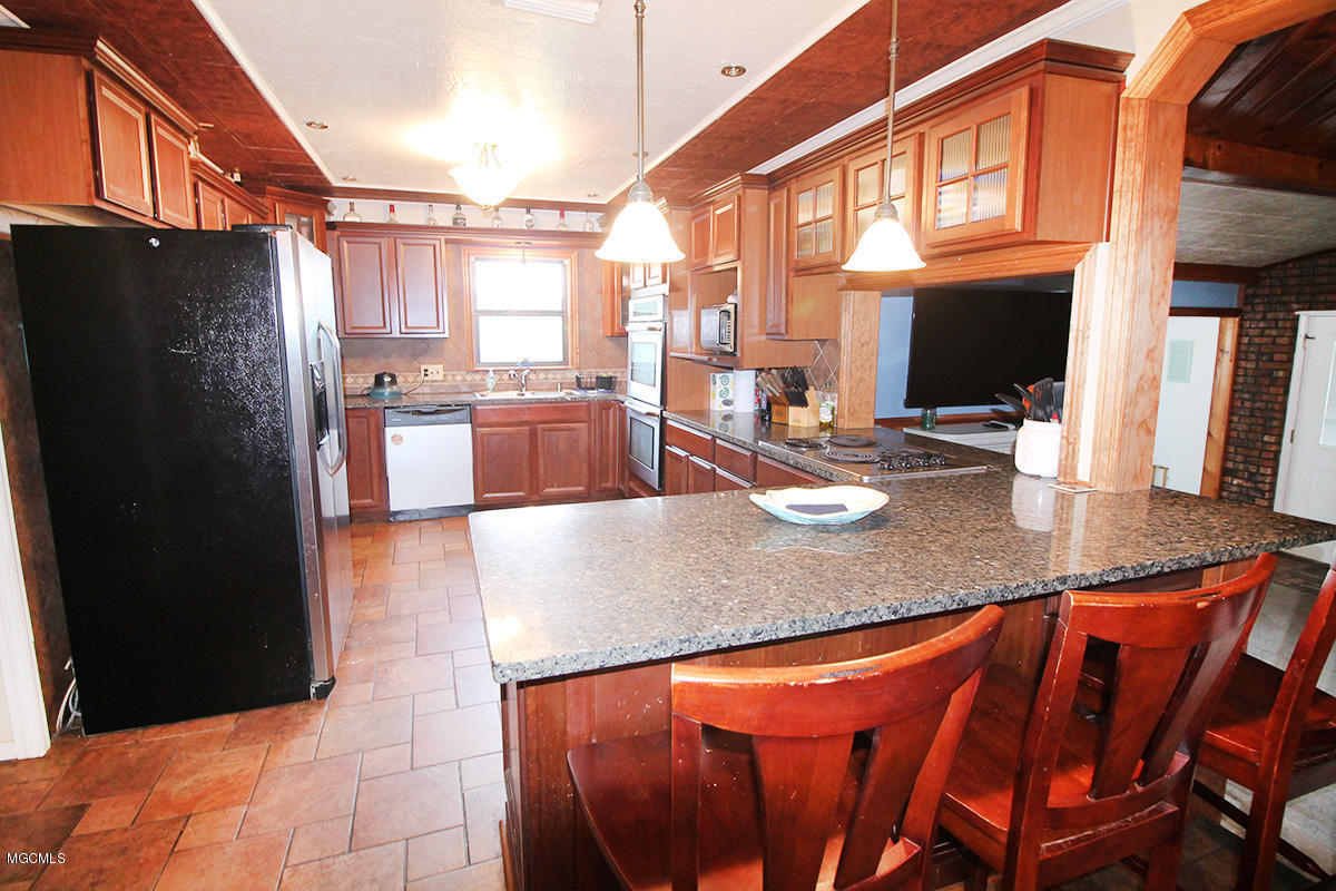 234 Clarence Bonnett Road Lucedale, MS 39452 - Photo 8 of 44 1.1