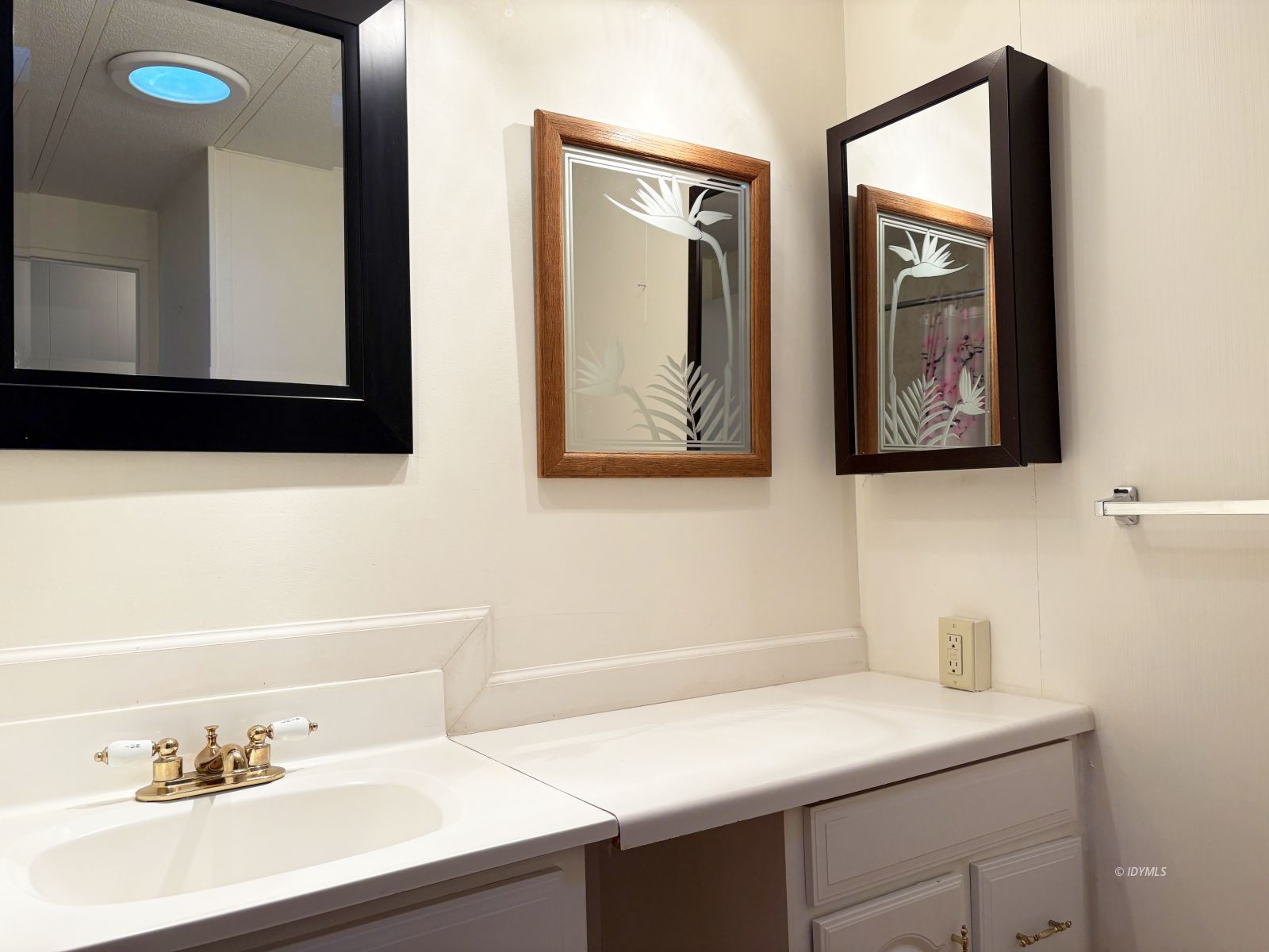 25955 Highway 243, Unit 25 Idyllwild, CA 92549 - Photo 11 of 38 a bathroom with a sink and a mirror