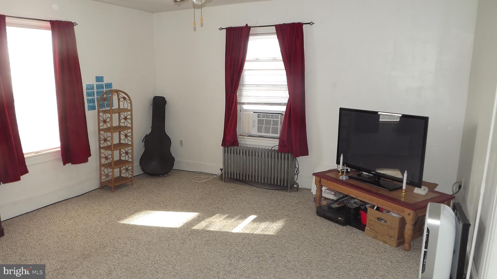 363 East Prospect Street Nazareth, PA 18064 - Photo 14 of 23