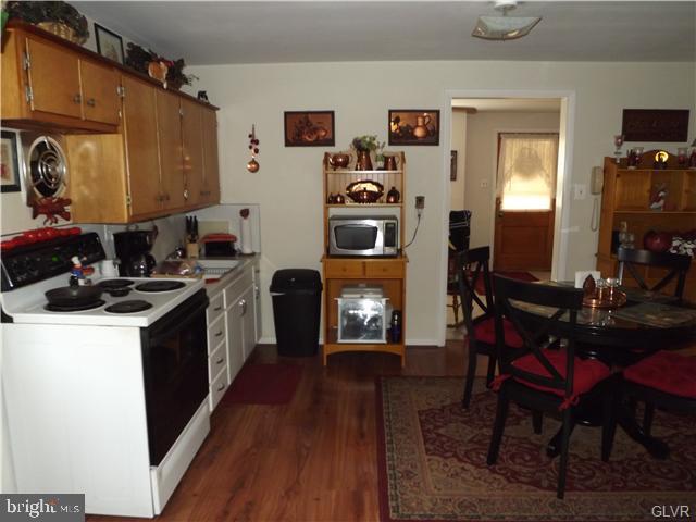 363 East Prospect Street Nazareth, PA 18064 - Photo 4 of 23