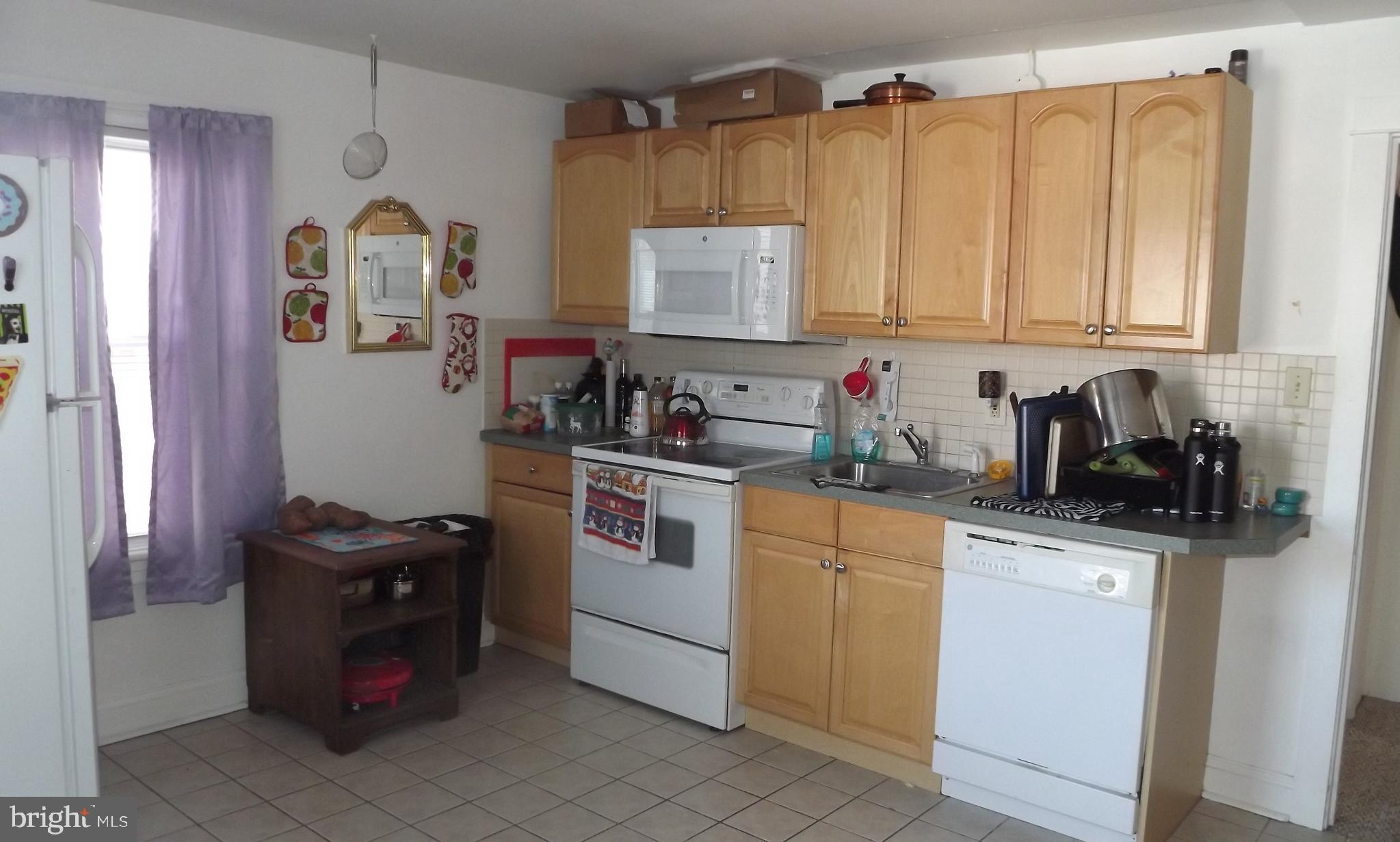 363 East Prospect Street Nazareth, PA 18064 - Photo 9 of 23