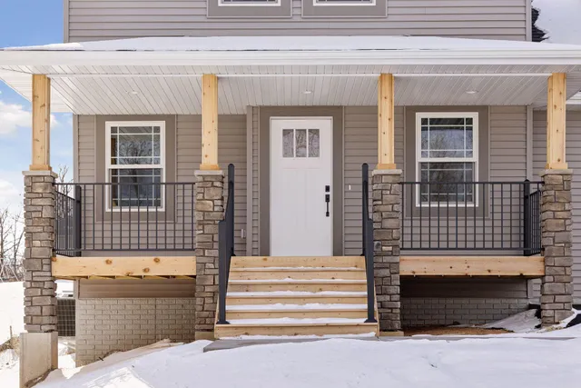 $499,900 | 1613 75th Avenue, Hammond, WI 54015