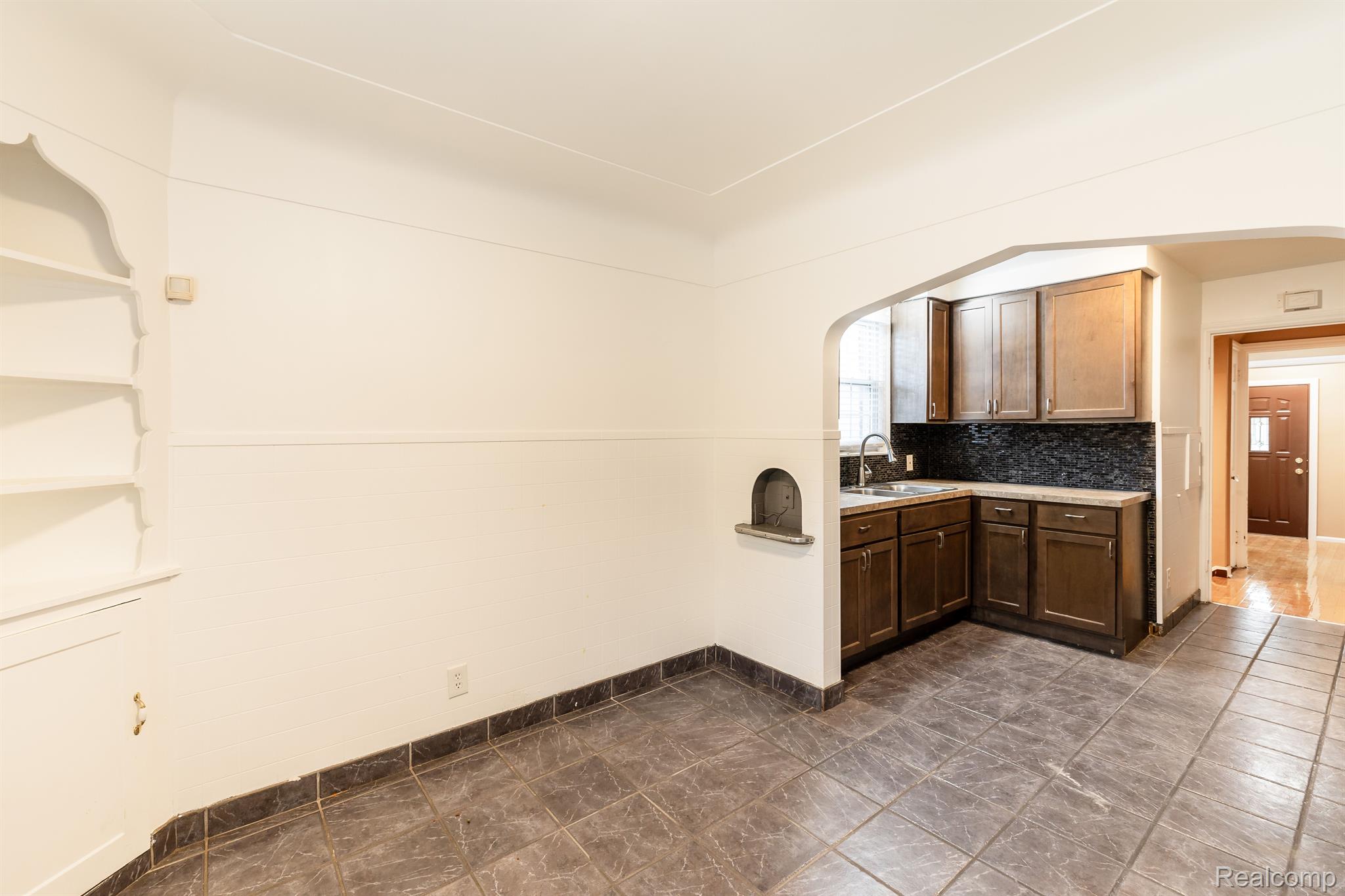 16134 Inverness Street Detroit, MI 48221 - Photo 13 of 19 Gallery Image 13