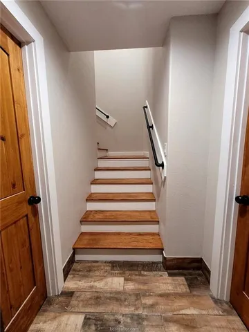 $369,000 | 114 Lakeview Drive, Hilltop Lakes, TX 77871